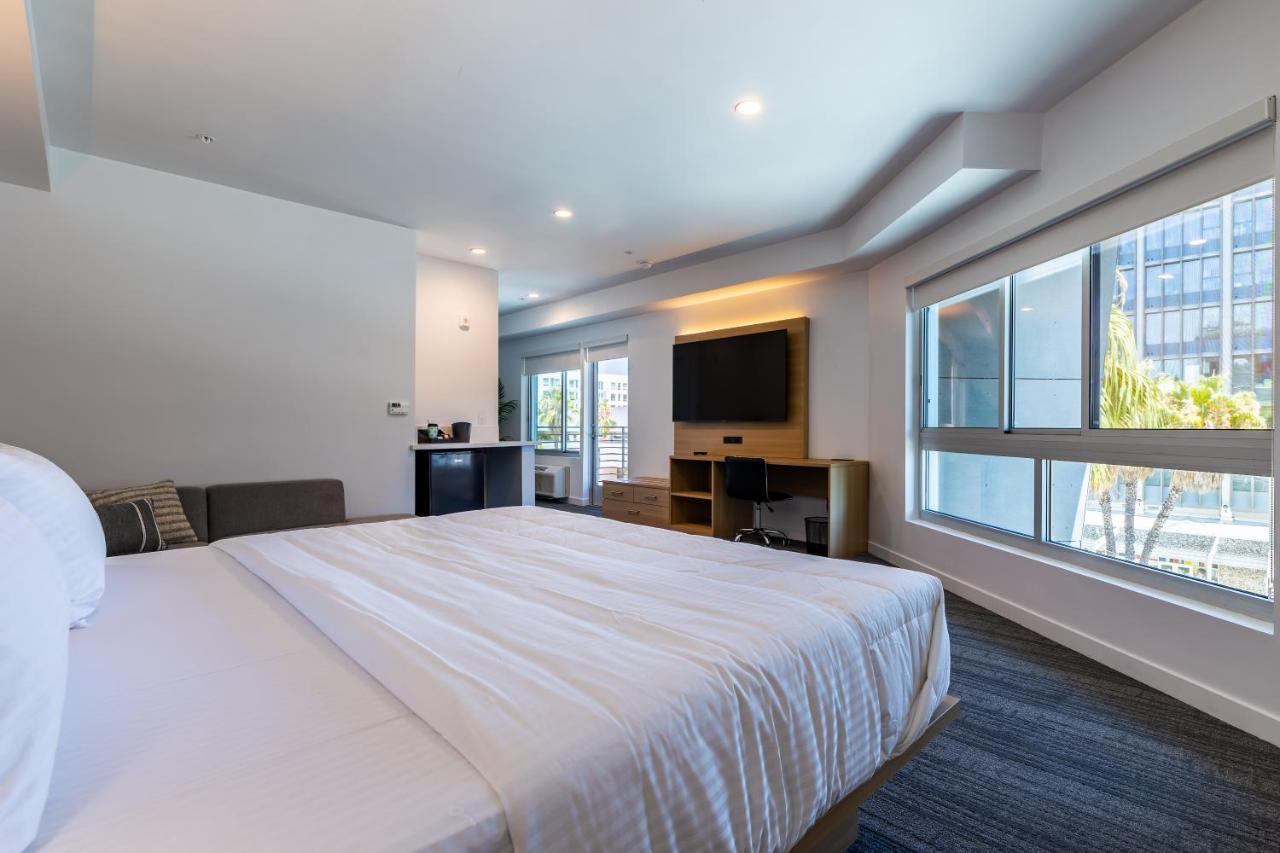 Hotel Mai Downtown Long Beach Bagian luar foto