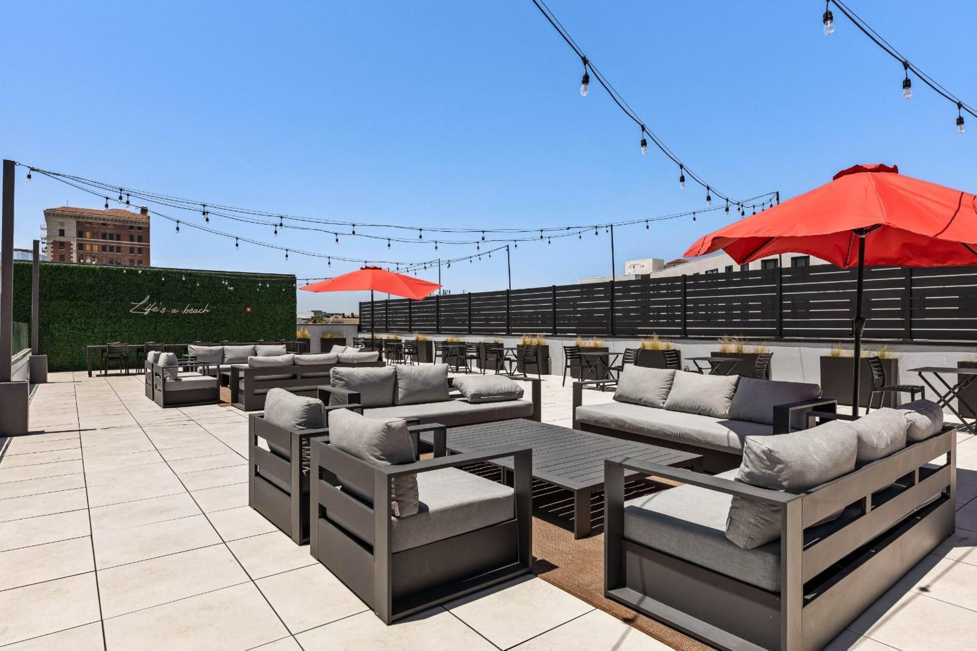 Hotel Mai Downtown Long Beach Bagian luar foto